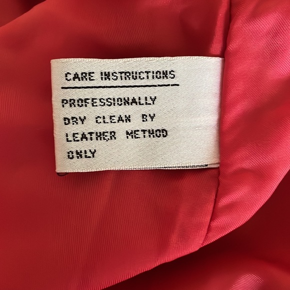 Bombshell Vintage Leather Pencil Skirt - Picture 9 of 11